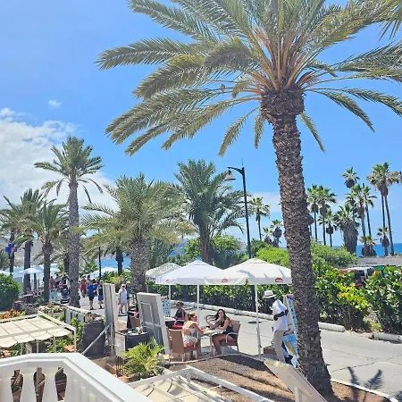 아파트 Tenerife Holidays Deluxe, Royal Garden, Americas *