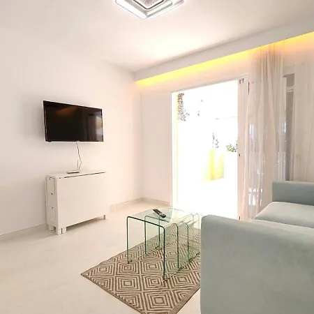 Tenerife Holidays Deluxe, Royal Garden, Americas